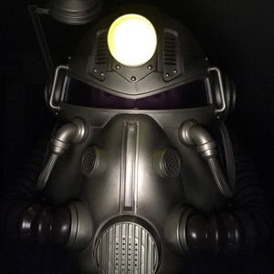 Meet your Posher, Thomas